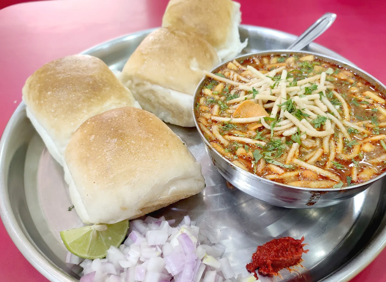 Misal Pav